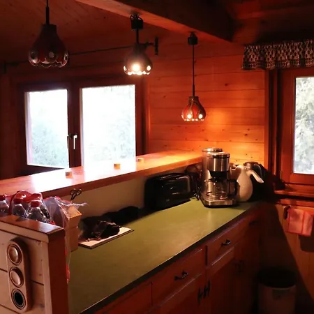 Landhaus/holzhaus Apartament *